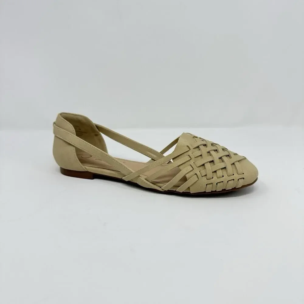Journee Collection Ekko Sand Flats Sand Nubuck Women’s Size 7